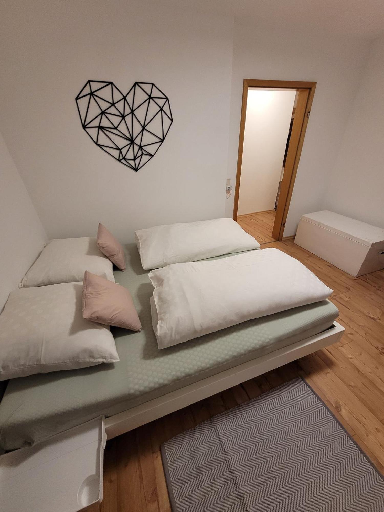 Fewo - Klein Aber Fein, 1-3 Personen, Souterrain Rödental Buitenkant foto